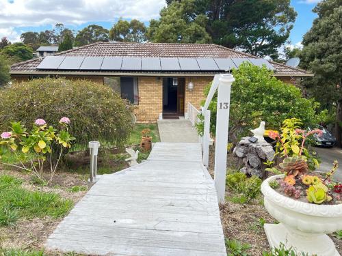 Cozy holiday plant house ,close to CBD and Beach