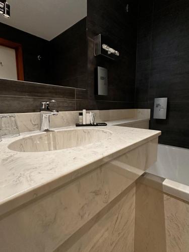 Hotel Melba - image 11