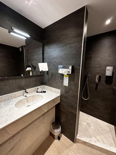 Hotel Melba - main image