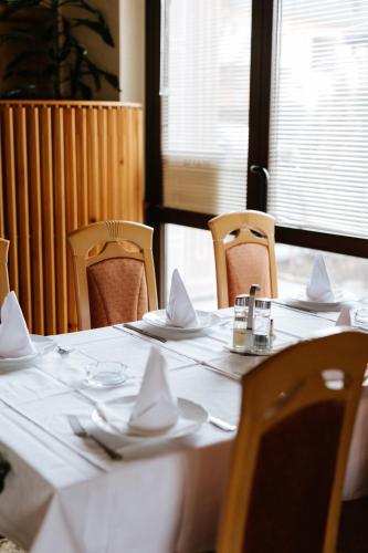 Hotel Vila Vrbas - 레스토랑