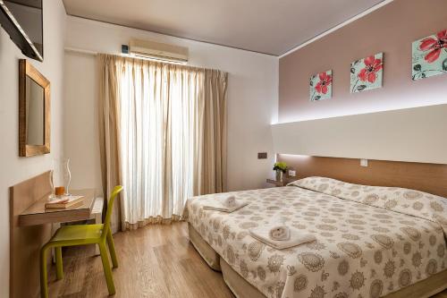 2 bedrooms, 4 beds