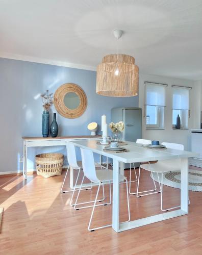 TIMELESS APARTMENT: FREE PARKING + BALCONY, Wuppertal (foto 5)
