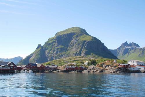 Iekārtas, Elisabeth-Bua in Å (Nordland)