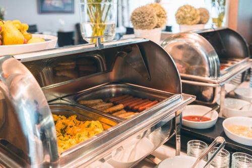 Elysee Hotel - image 5