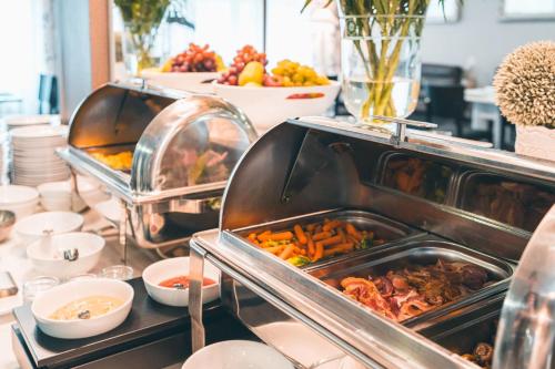 Elysee Hotel - image 13