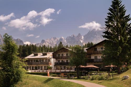 Rosapetra SPA Resort - Small Luxury Hotels of the World in Cortina d'Ampezzo