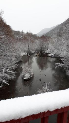 Les sources / chez Léa (Les sources / chez Lea) in Bez-et-Esparon
