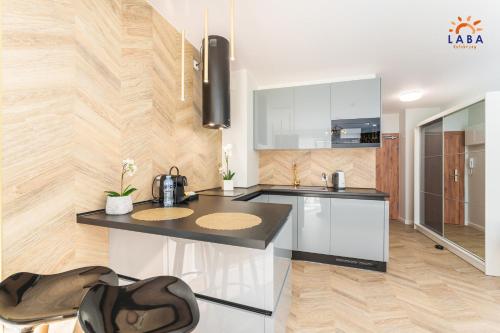 LABA Kołobrzeg Apartamenty Kasprowicza 20 Parking Basen Fitness Bawialnia w CENIE Parkplatz Schwimmbad Fitness Spielzimmer im PREIS - image 5