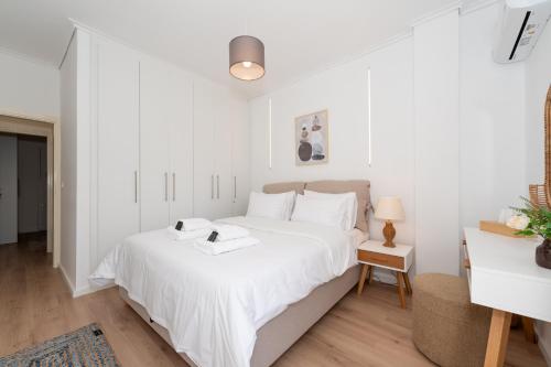 Modern Luxury Apartment in Glyfada, 10 minutes from Beach