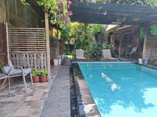 Oma Joglo Jimbaran, Bali