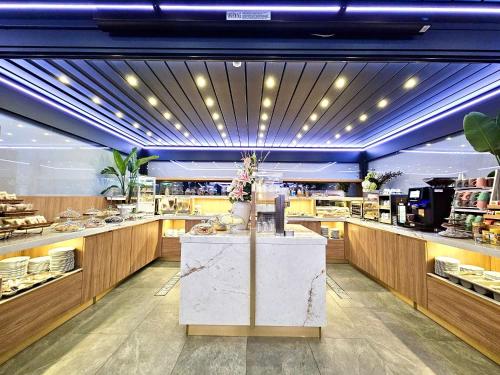 อาหารและเครื่องดื่ม, โรงแรมคาโนวา (Hotel Canova) in มิลาน