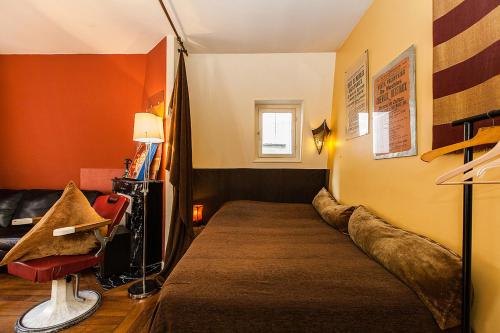 Hotel Particulier Porte Maillot – Neuilly-sur-Seine, CA