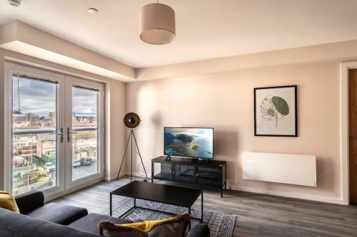 Modern & Stylish 2 Bed Apartment in Manchester, Manchester