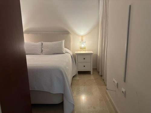 Dúplex céntrico con terraza y parking gratuito, Córdoba (fotografie 6)