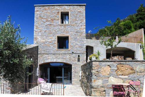 Jolie maison avec piscine près d'un village typique - Location saisonnière - Monte