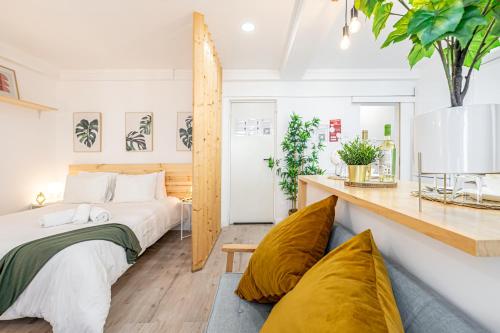 Santos Mattos Guesthouse & Apartments by Lisbon with Sintra Santos Mattos Guesthouse & Apartments by Lisbon with Sintra