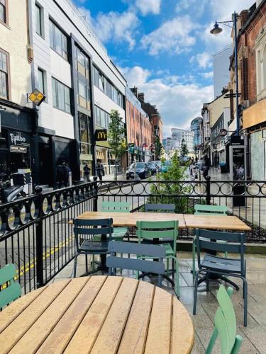 Picture of Stunning 1 Bed Central Flat