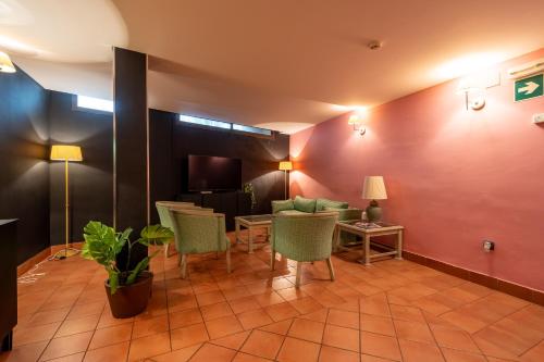 Double Room with Private Bathroom image 3