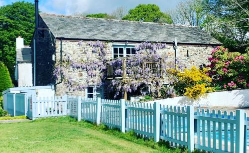 Goodrevy Barn