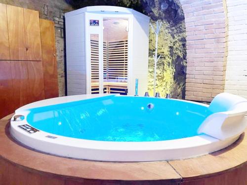 Suite In Love 21 by Zoom In Earth in 56040 Casale Marittimo