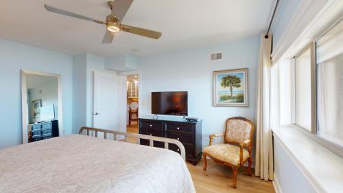 477 Captain's Walk 477 Captain's Walk