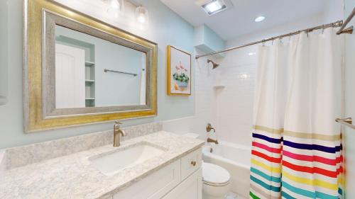 477 Captain's Walk 477 Captain's Walk