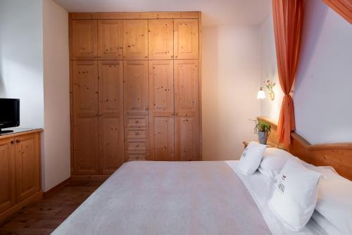 Hotel Castel Pietra photo 2