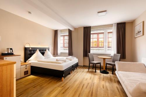 1 queen bed