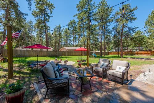 Inclusive Family Mountain Retreat , Walk To Town in Woodland Park, USA
