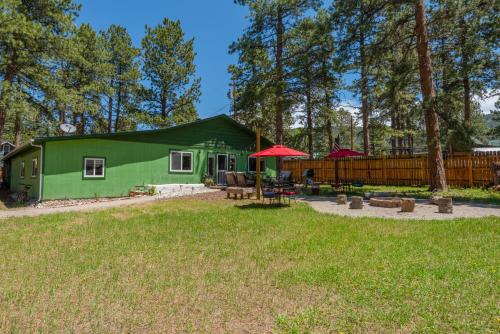 Inclusive Family Mountain Retreat , Walk To Town in Woodland Park, USA