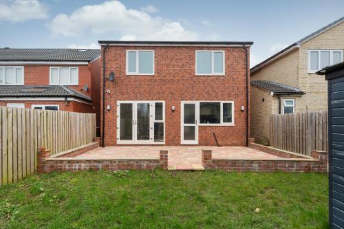 Entire 4 bed new build detached house in Yorkshire