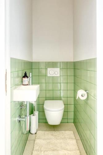 Cozy Retreat in Antwerp with balcony, Amberes (foto 3)