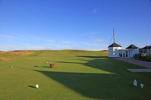 Kinneuchar Cottage - by Elie, Dog Friendly.