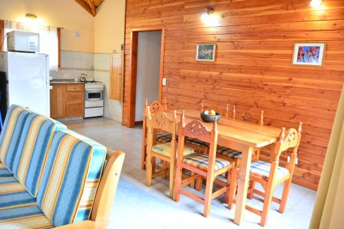 주방, Cabanas la Villa del Montanes in 비야 라 앙고스투라