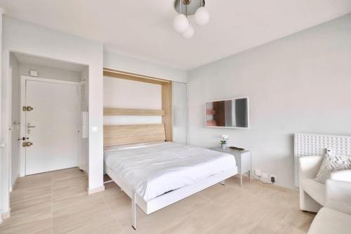 Superbe studio avec terrasse à 10 min de la plage