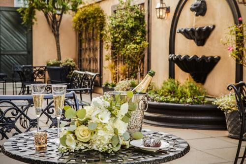 French Quarter Inn - image 12