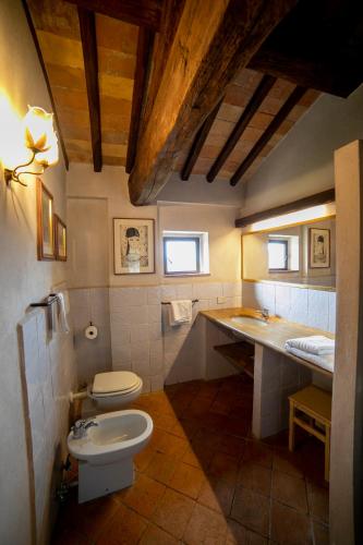 Casale Esclusivo con Piscina e Vista su San Gimignano