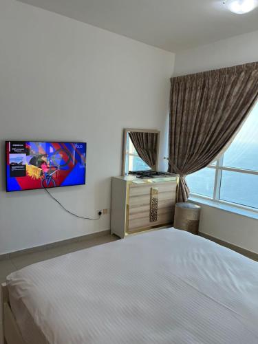 30 R2 Single 1 Room in 3-bedroom apartment with separate washroom outside room with fantastic sea view 30 R2 غرفة مفردة في شقة مكونة من 3 غرف نوم مع حمام منفصل وغرفة خارجية بإطلالة رائعة على البحر