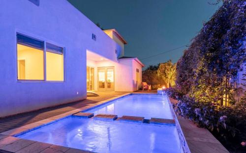 Camelback Dwelling - Private Pool/Spa - In Old Town