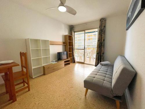 One-Bedroom Apartment image 4