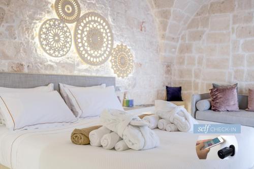 Vico Bianco Raro Smart Rooms Collection – Ostuni, AR