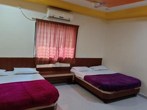 B&B Shirdi - Aditya palace - Bed and Breakfast Shirdi