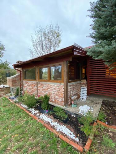 Vacation house near a creek in Zadar county/Lika