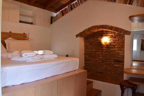 Dolichi House in Karpovoulos