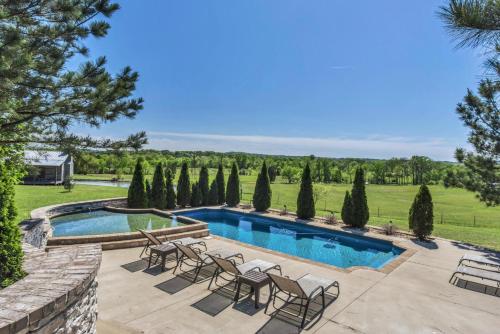 Nashville - 4032 Coles Ferry Pike - LUXE photo 1
