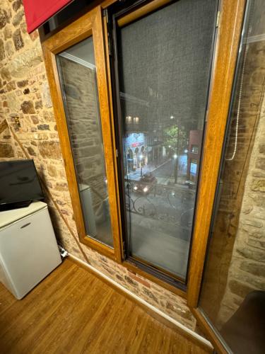 Ionia rooms 5
