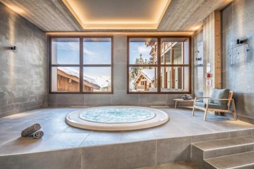 Luxury Chalet mit Pool und Sauna in Garmisch-Partenkirchen Book at WolfAnnemarie1 web de