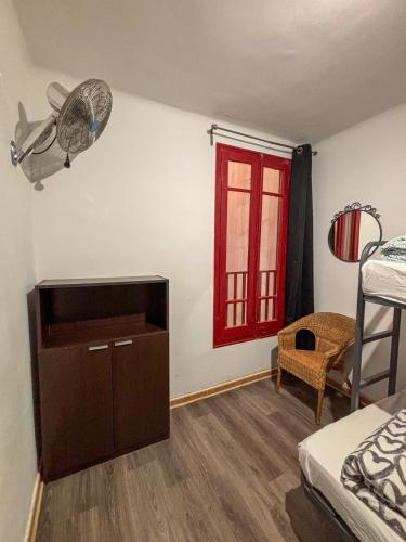 Basic Triple Room with Shared Bathroom
