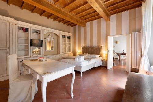 Keys of Italy - Ghib 80 Big e Room - 2 apt in via Ghibellina, Florencie