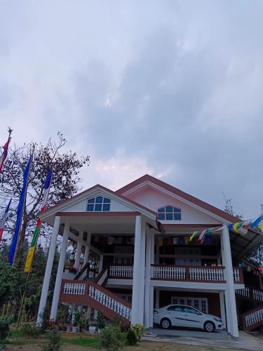 Tsering's Homestay Oyan